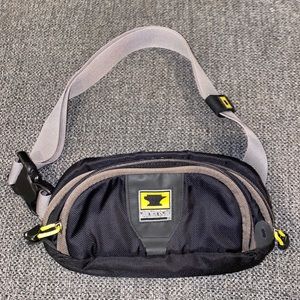 Mountainsmith Vibe II Fanny Pack Waist Belt Hands Free Travel Pouch  Black EUC